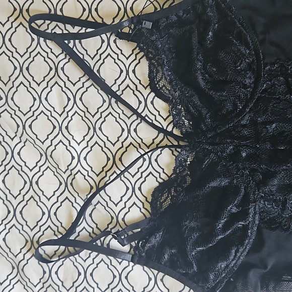 NWT Foxy Lace Gartered bodysuit - Picture 3 of 7